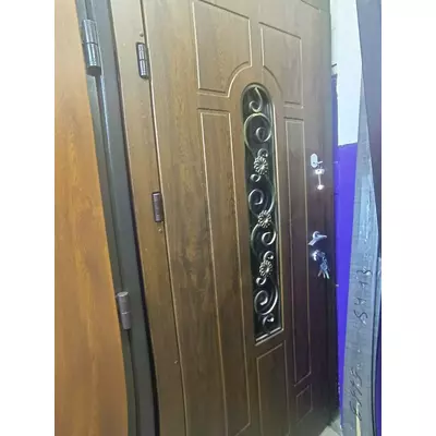 Двері вхідні вуличні, зразок 9